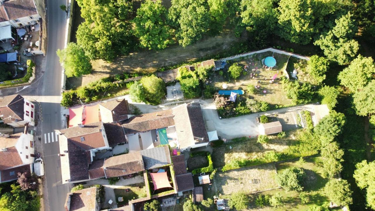 La Maison Des Amis Nuits Exterior foto