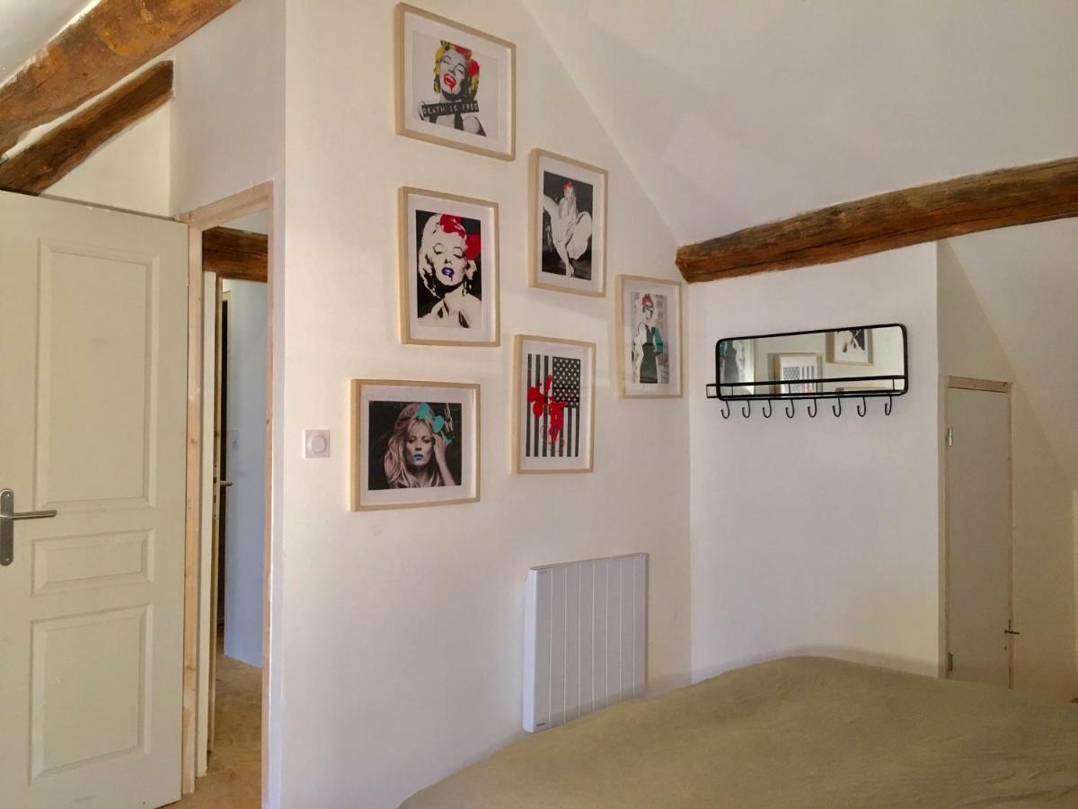 La Maison Des Amis Nuits Exterior foto
